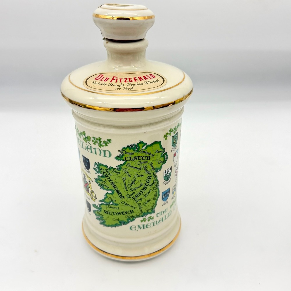 Old Fitzgerald Home Decanter 4/5 Qt Ceramic‎ Irish White Cork Flaw